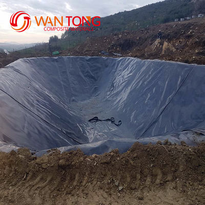 GB/ASTM GRI-GM13 Standaard zwart HDPE-geomembraanpoelvoering voor vissen en garnalenpoelen