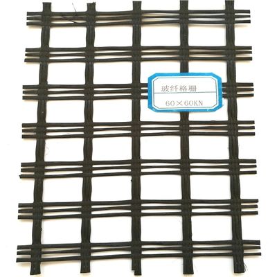 CE/ISO9001 Goedgekeurd 25-200kn/m Wegbouw Uniaxiaal Biaxiaal PVC gecoated Polyester Geogrid Mesh