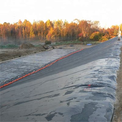 Smooth Face 1,5 mm 1500 micron Zwart Groen HDPE Geomembrane Film voor Dam Liner 0,75 mm