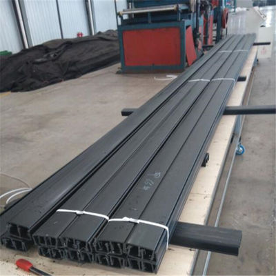 Extrusie methode E-slot die zorgt voor een sterke hechting voor geomembrane met betonnen inbouw