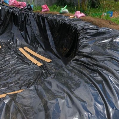Glad getextuurd oppervlak 1,5 mm HDPE-geomembraan voor waterdichte plastic dam 1,0 mm