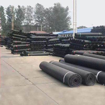 Zwarte polypropyleen PP bi-axiale plastic geogrid mesh rol voor bodemstabilisatie mijnbouw