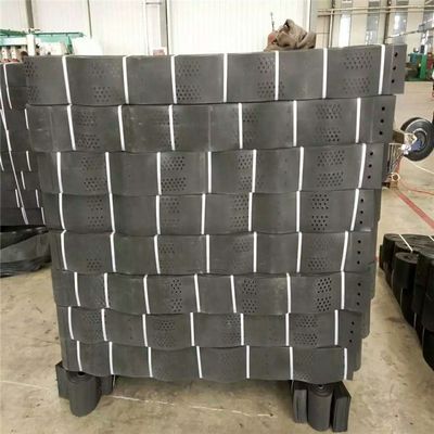 1.1 mm-1.7 mm Textured/Perforated HDPE Plastic Sheet voor versterking van kanaalslopen