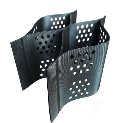 Geo-cellen van textuurde en geperforeerde HDPE-plastic voor de weg CE ISO14001 ISO9001 geaccrediteerd