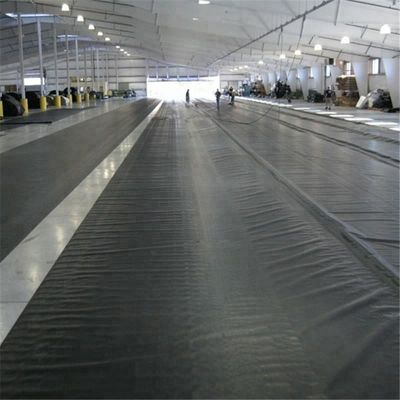 1 mm 1,2 mm 1,5 mm HDPE-geomembraan voor dammen of kunstmatige meren Zwart Groen Blauw Wit