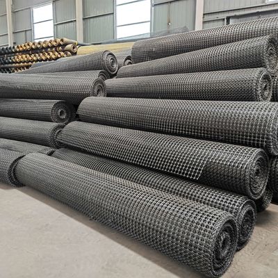 Polypropyleenmateriaal 15 kn Farm Fence Mesh Geogrid voor landbouw toepassingen