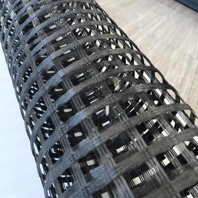 1m-6m Breedte Uniaxiaal Warp Knitting Polyester Geogrids Gecoated met High Strength PVC