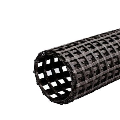 1m-6m Breedte Uniaxiaal Warp Knitting Polyester Geogrids Gecoated met High Strength PVC