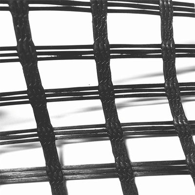 12.7*12.7mm 25.4*25.4mm Mesh Size Bitumen Coated Fiberglass Geogrid voor Asfaltweg