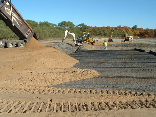 Bitumencoating Padverbindingsmateriaal Geogrid van glasvezel met maasgrootte 12,7*12,7 mm