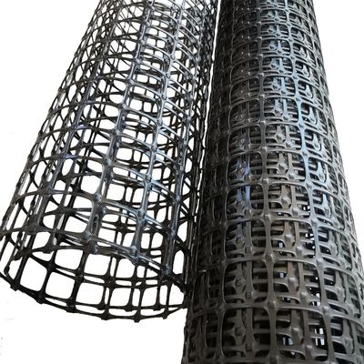 15-60KN Treksterkte PP Bi-axiale geogrids van kunststof voor spoorwegen in magazijnvoorraad