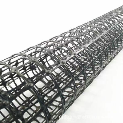 30 kn PP Plastic Bi-axiale Geogrid voor wegbouw Lengte 50-100m Raw Material Plastic PP