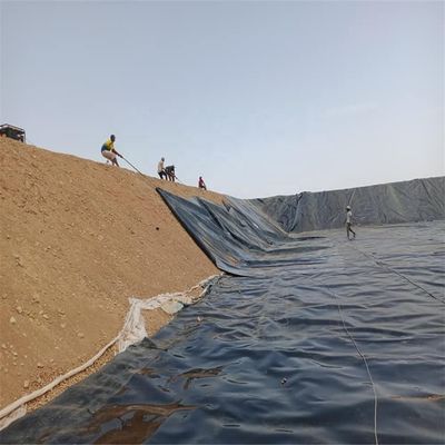1.2mm HDPE-geomembraan voor damconstructie in Oeganda Milieuvriendelijk
