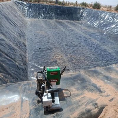 1.2mm HDPE-geomembraan voor damconstructie in Oeganda Milieuvriendelijk