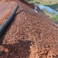 Zwart geotextiel niet-geweven bi-axiale kunststof geogrid Geo-grid gestikt tegen scheuren voor asfaltvloer