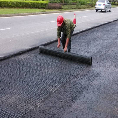 80-80 PET-geogrid voor verharding van de weg en training ter plaatse