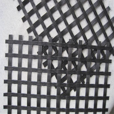 80-80 PET-geogrid voor verharding van de weg en training ter plaatse