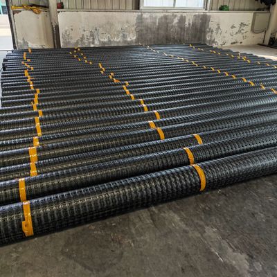 Installatie ter plaatse Hoge sterkte 30kN/m PP Biaksiale geogrid voor stabilisatie van de oprit