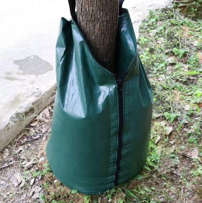 Houd uw bomen gehydrateerd met onze 20 gallon langzame afgifte boom waterzak