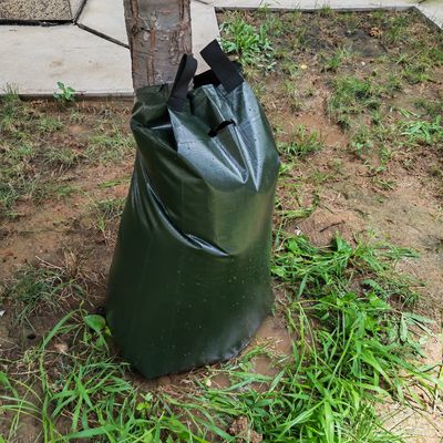 15-25 liter langzaam loslaten plastic bomen waterzak voor effectieve irrigatie